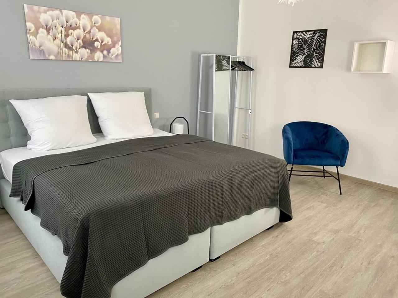 Discovair - Eisenach Karl14 - Vollausgestattete Apartments Mit Netflix In Der Fussgaengerzone 客房 照片
