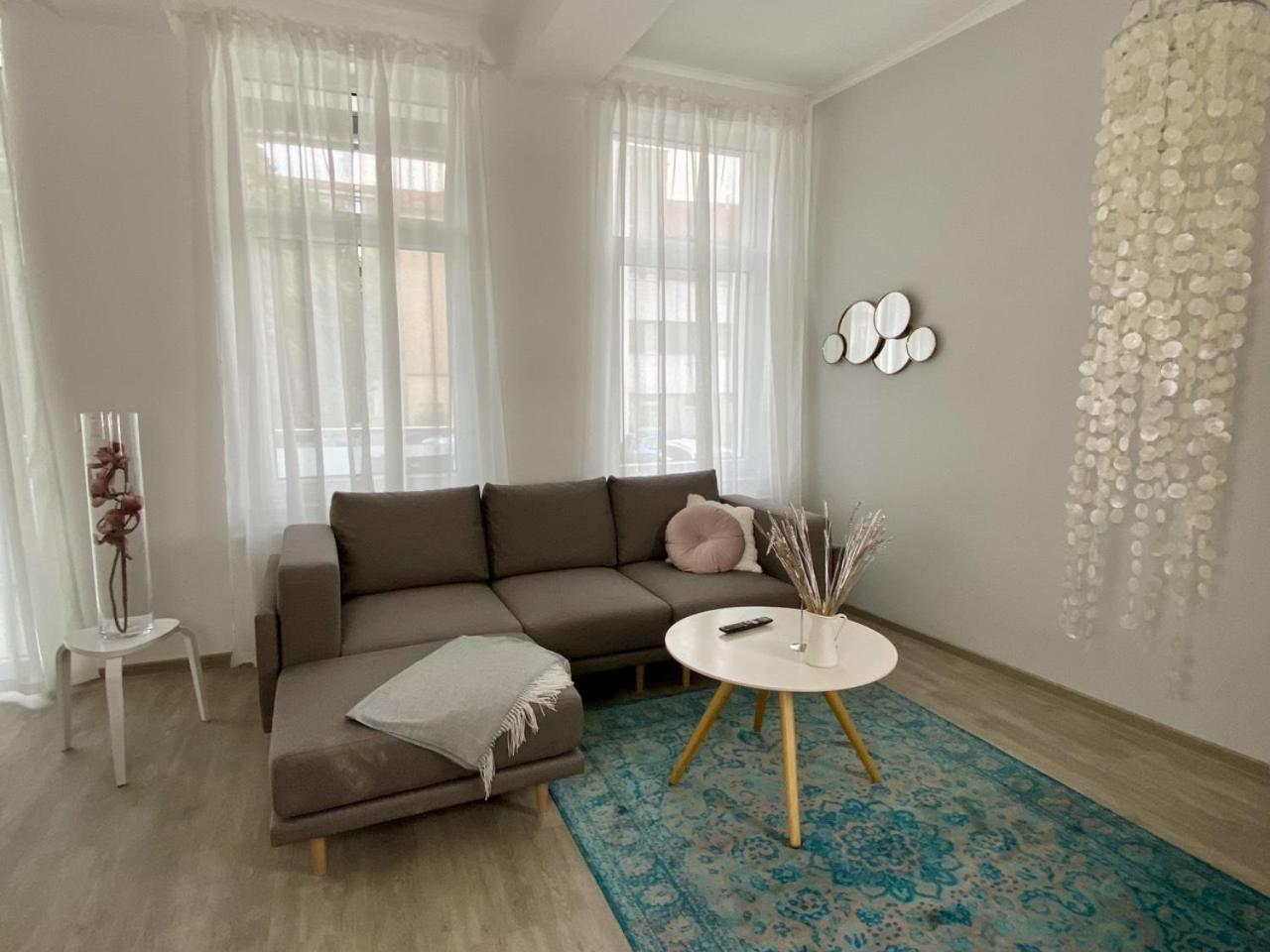 Discovair - Eisenach Karl14 - Vollausgestattete Apartments Mit Netflix In Der Fussgaengerzone 客房 照片