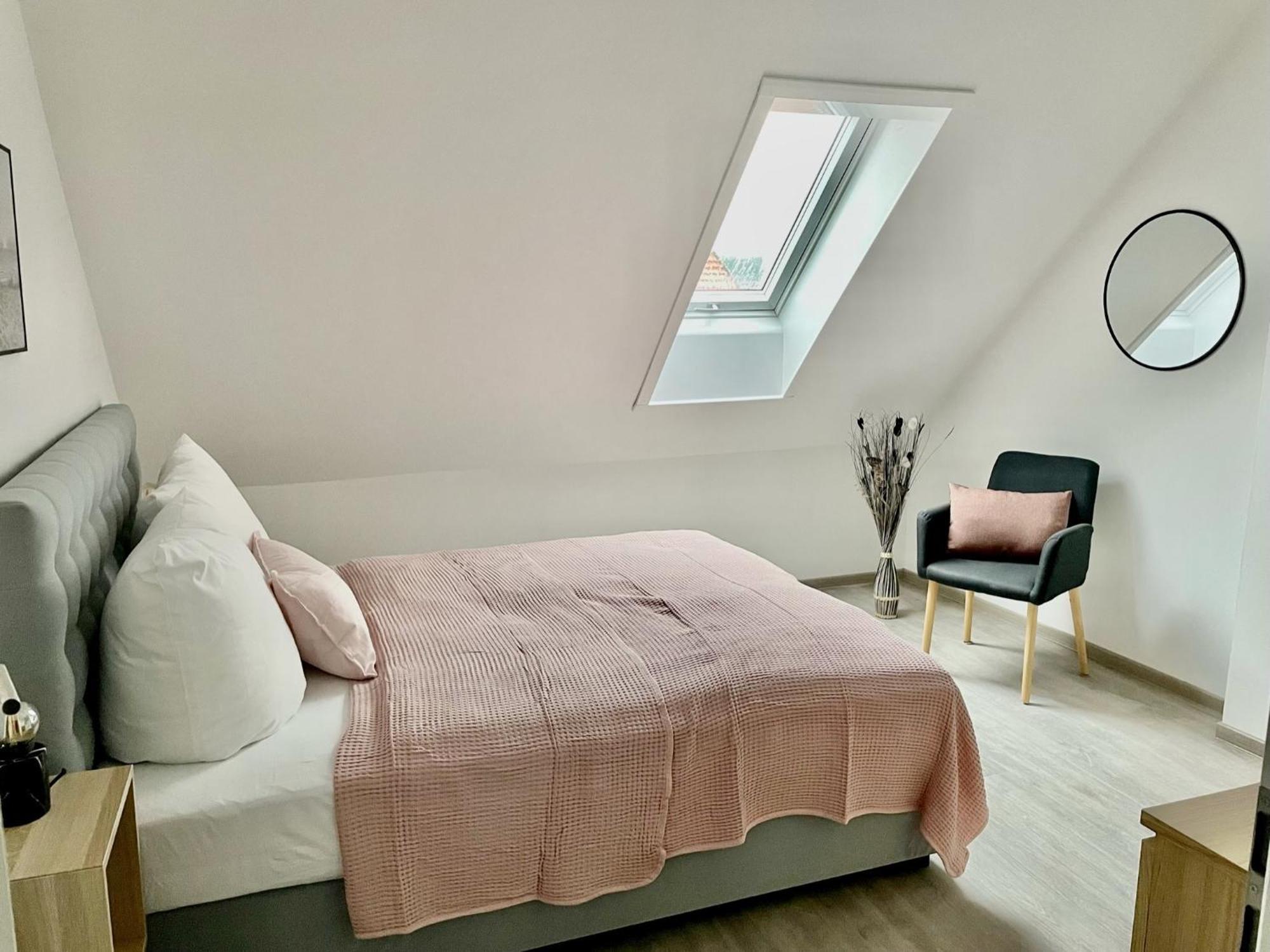 Discovair - Eisenach Karl14 - Vollausgestattete Apartments Mit Netflix In Der Fussgaengerzone 客房 照片